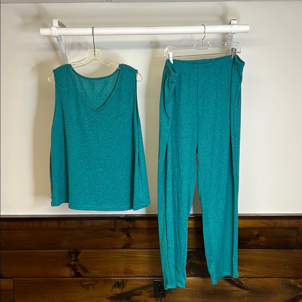 Amazon Teal Sleeveless Top and Pants‎ Lounge Set- 4X
